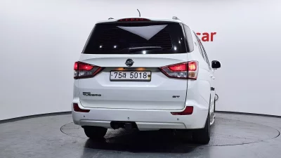 SsangYong Korando Turismo