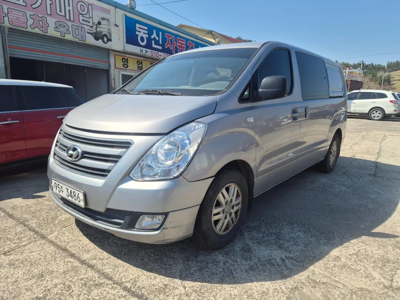 Hyundai Grand Starex