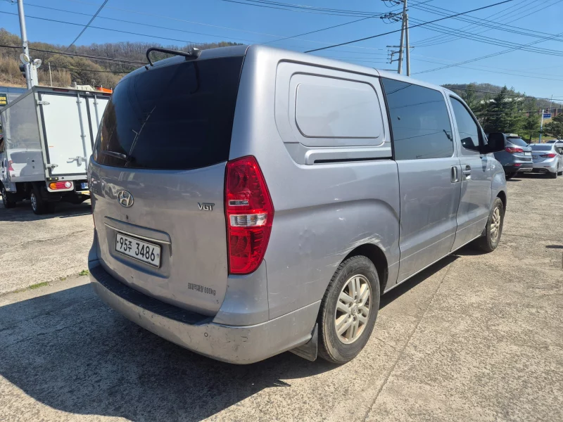 Hyundai Grand Starex