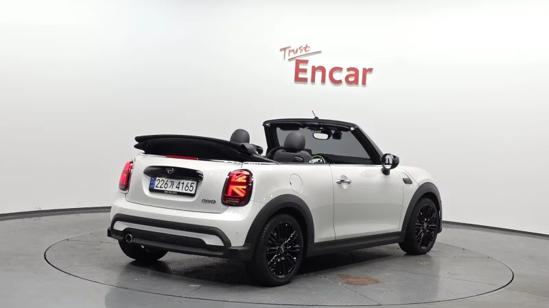 MINI Cooper Convertible