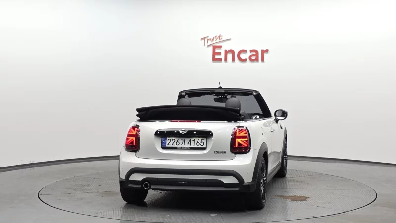 MINI Cooper Convertible