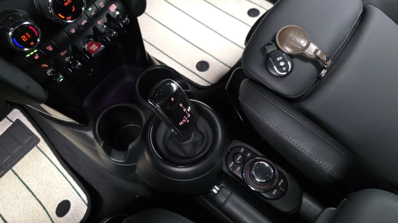 MINI Cooper Convertible