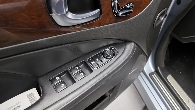 Hyundai Equus