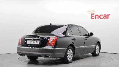 Kia OPIRUS