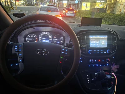 Hyundai Grand Starex