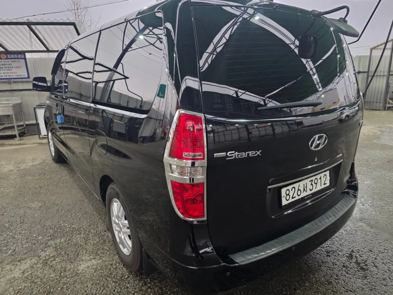 Hyundai Grand Starex