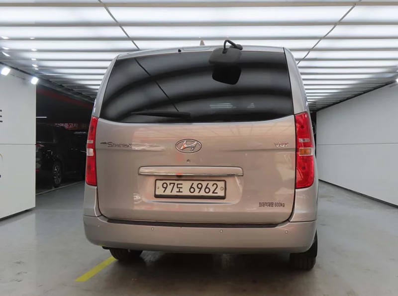 Hyundai Grand Starex