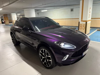 Aston Martin DBX