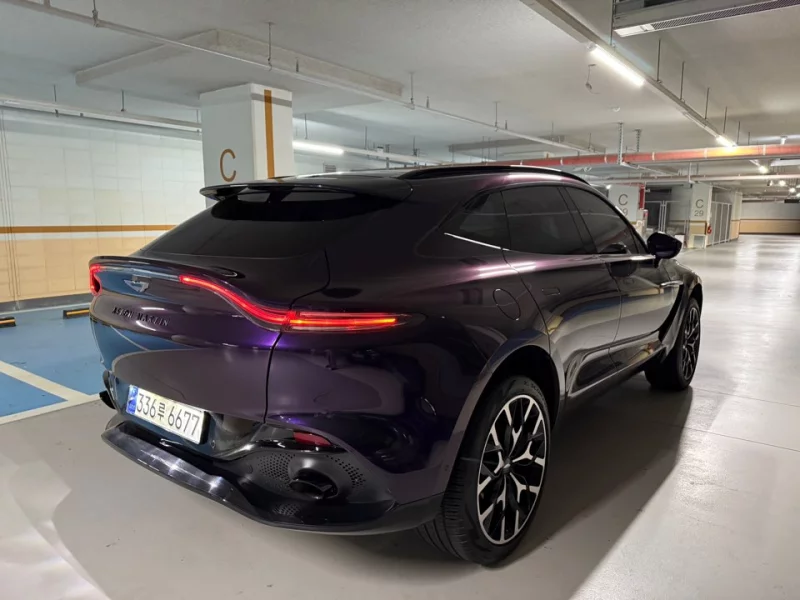 Aston Martin DBX