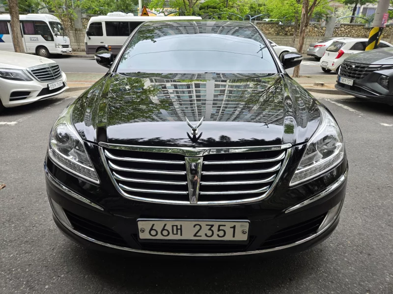 Hyundai Equus
