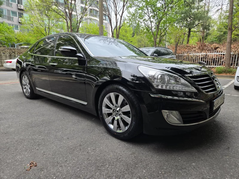 Hyundai Equus