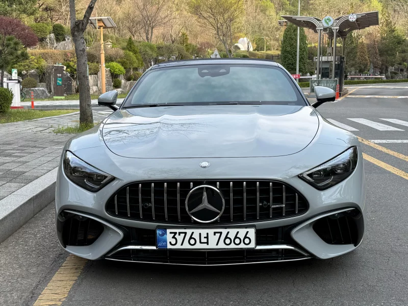 Mercedes-Benz SL-Class