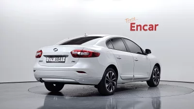Renault SM3