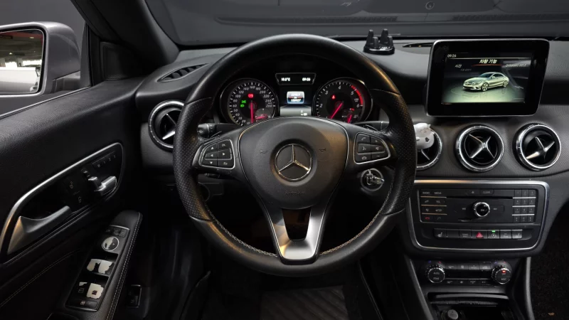 Mercedes-Benz CLA-Class