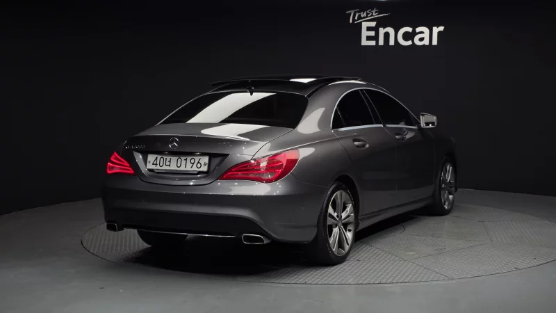 Mercedes-Benz CLA-Class