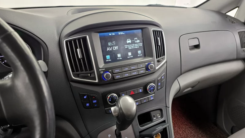 Hyundai Grand Starex
