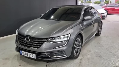 Renault SM6