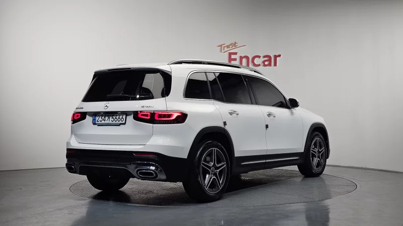 Mercedes-Benz GLB-Class