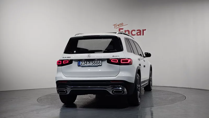 Mercedes-Benz GLB-Class