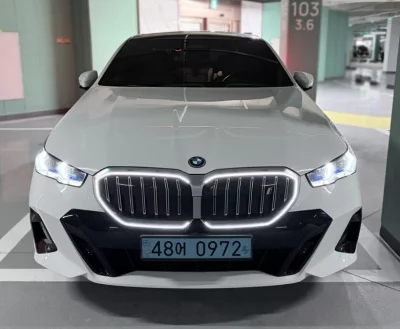 BMW i5