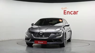 Renault SM6