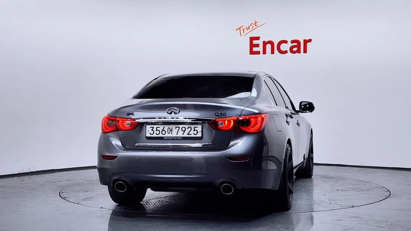 Infiniti Q50