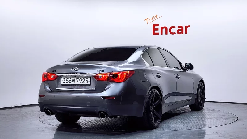 Infiniti Q50