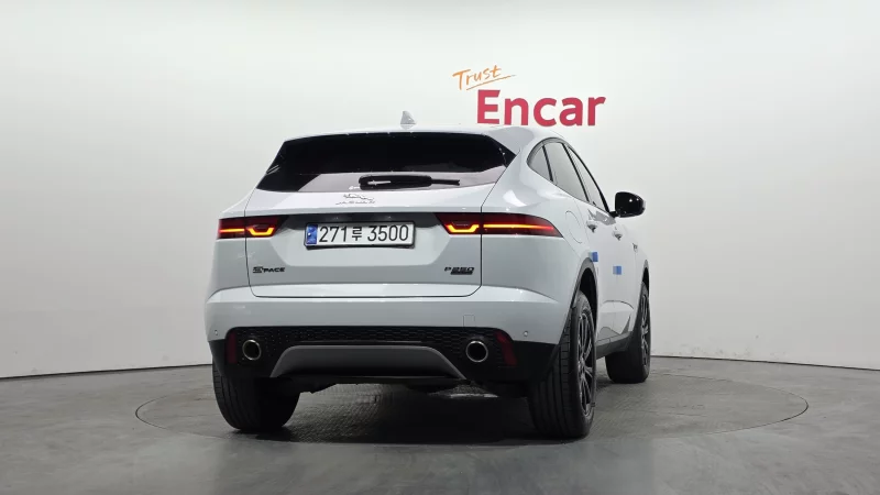 Jaguar E-PACE