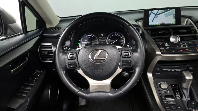Lexus NX300h