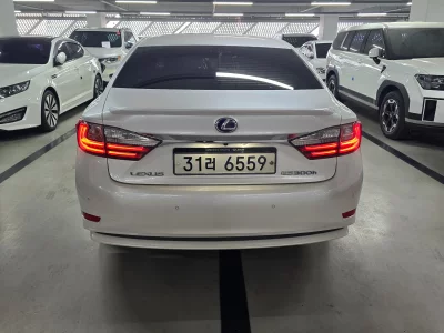 Lexus ES300h