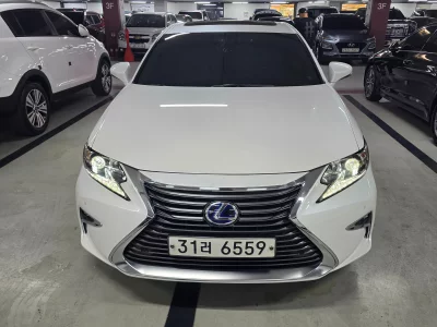 Lexus ES300h