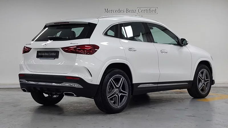 Mercedes-Benz GLA-Class