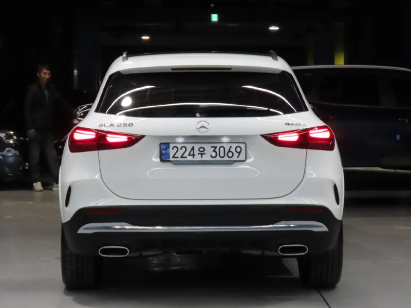 Mercedes-Benz GLA-Class
