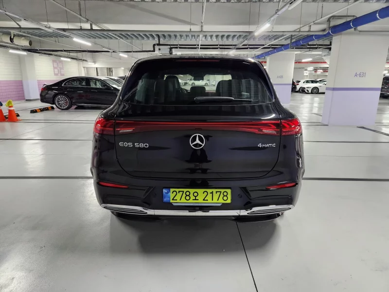 Mercedes-Benz EQS SUV