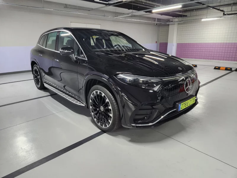 Mercedes-Benz EQS SUV