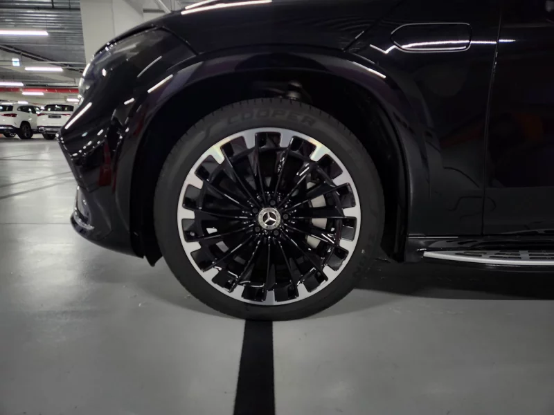 Mercedes-Benz EQS SUV