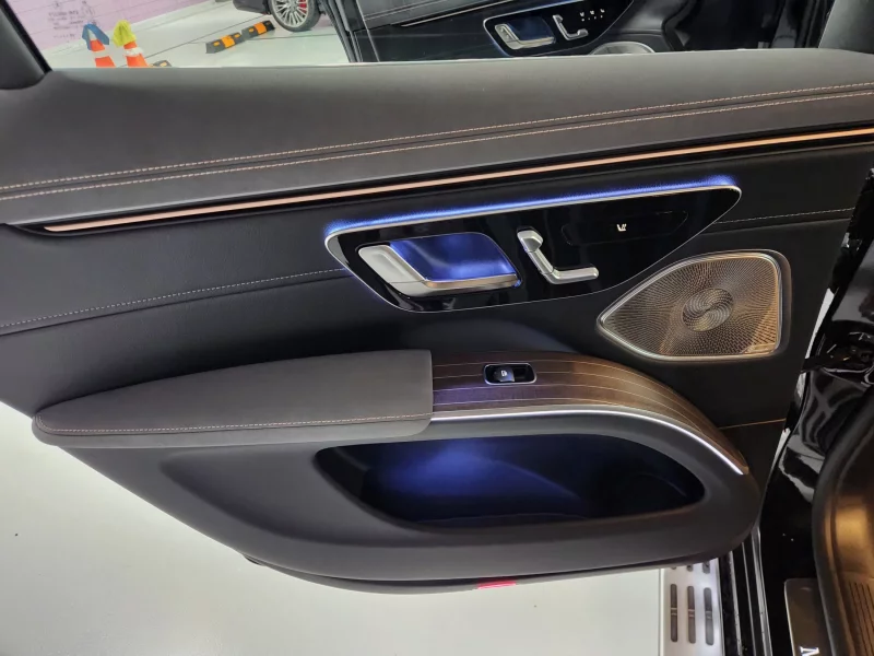 Mercedes-Benz EQS SUV