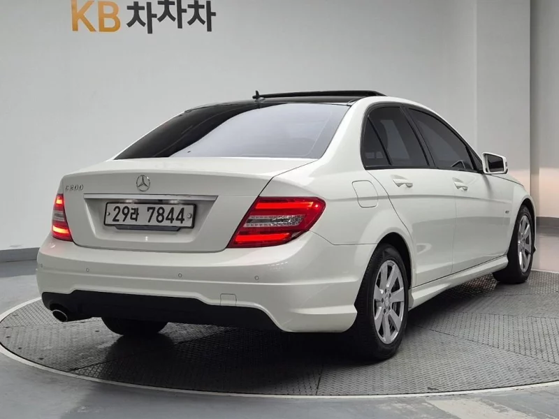 Mercedes-Benz C-Class