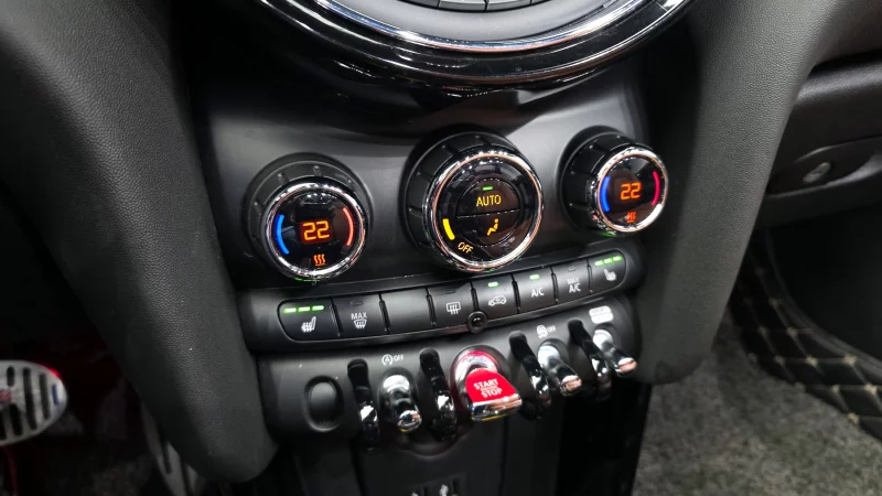 MINI Cooper Convertible