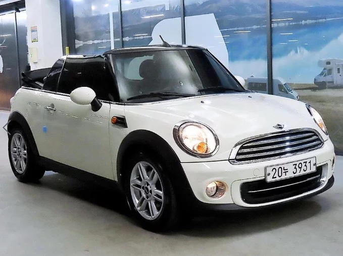 MINI Cooper Convertible