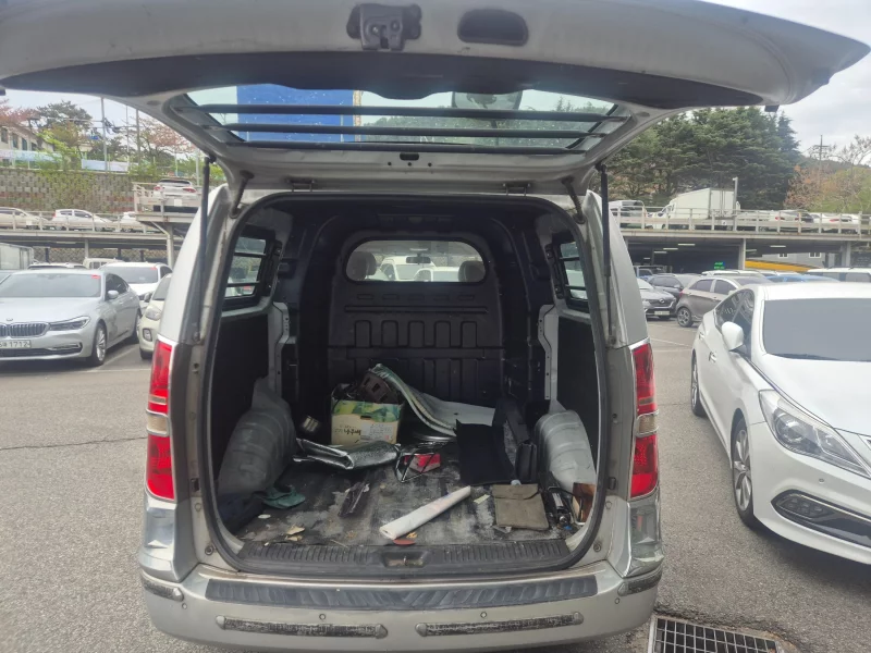 Hyundai Grand Starex