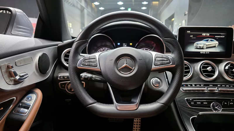 Mercedes-Benz C-Class