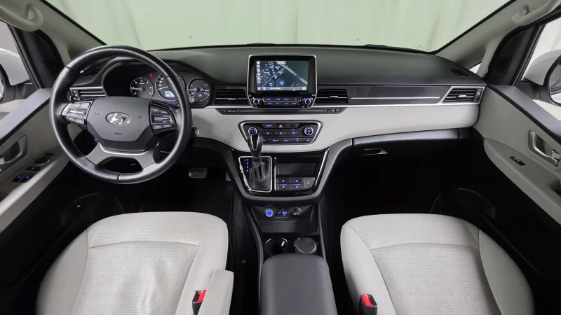 Hyundai Grand Starex