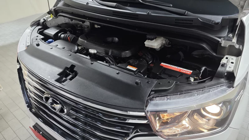 Hyundai Grand Starex