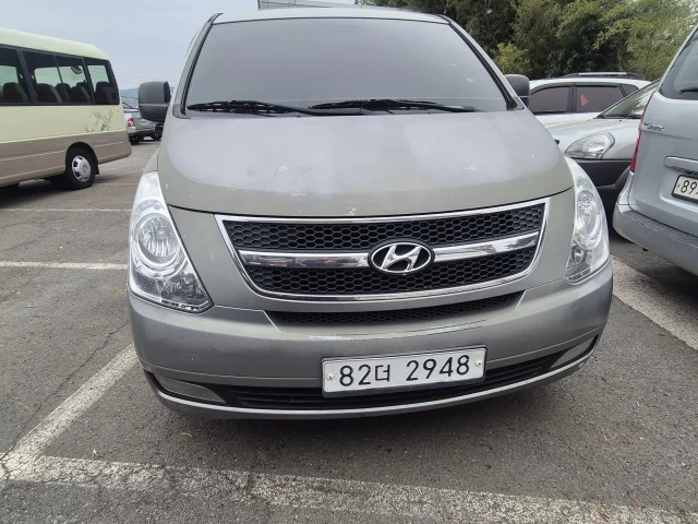 Hyundai Grand Starex