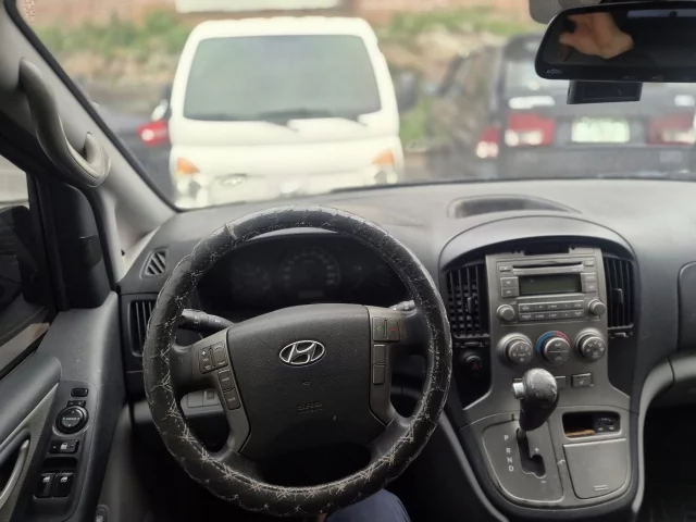 Hyundai Grand Starex