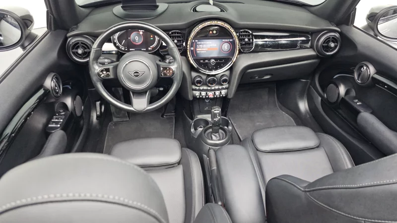 MINI Cooper Convertible