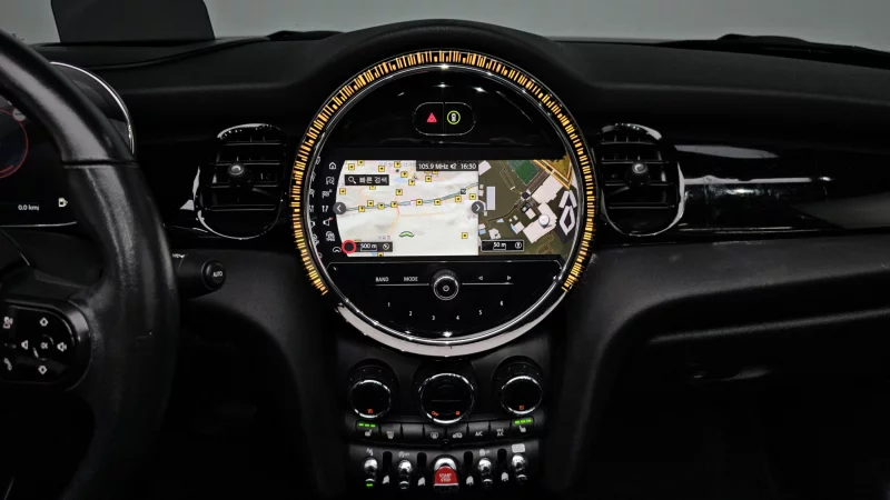 MINI Cooper Convertible