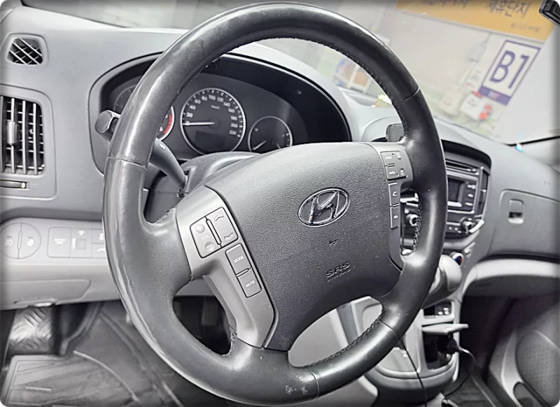 Hyundai Grand Starex