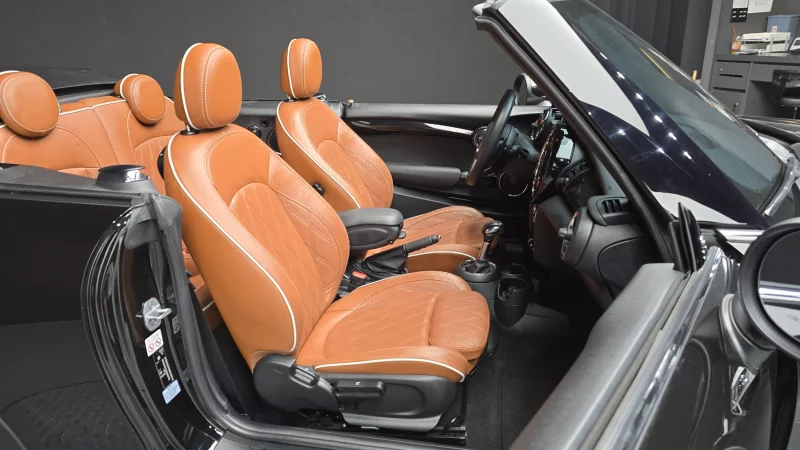 MINI Cooper Convertible